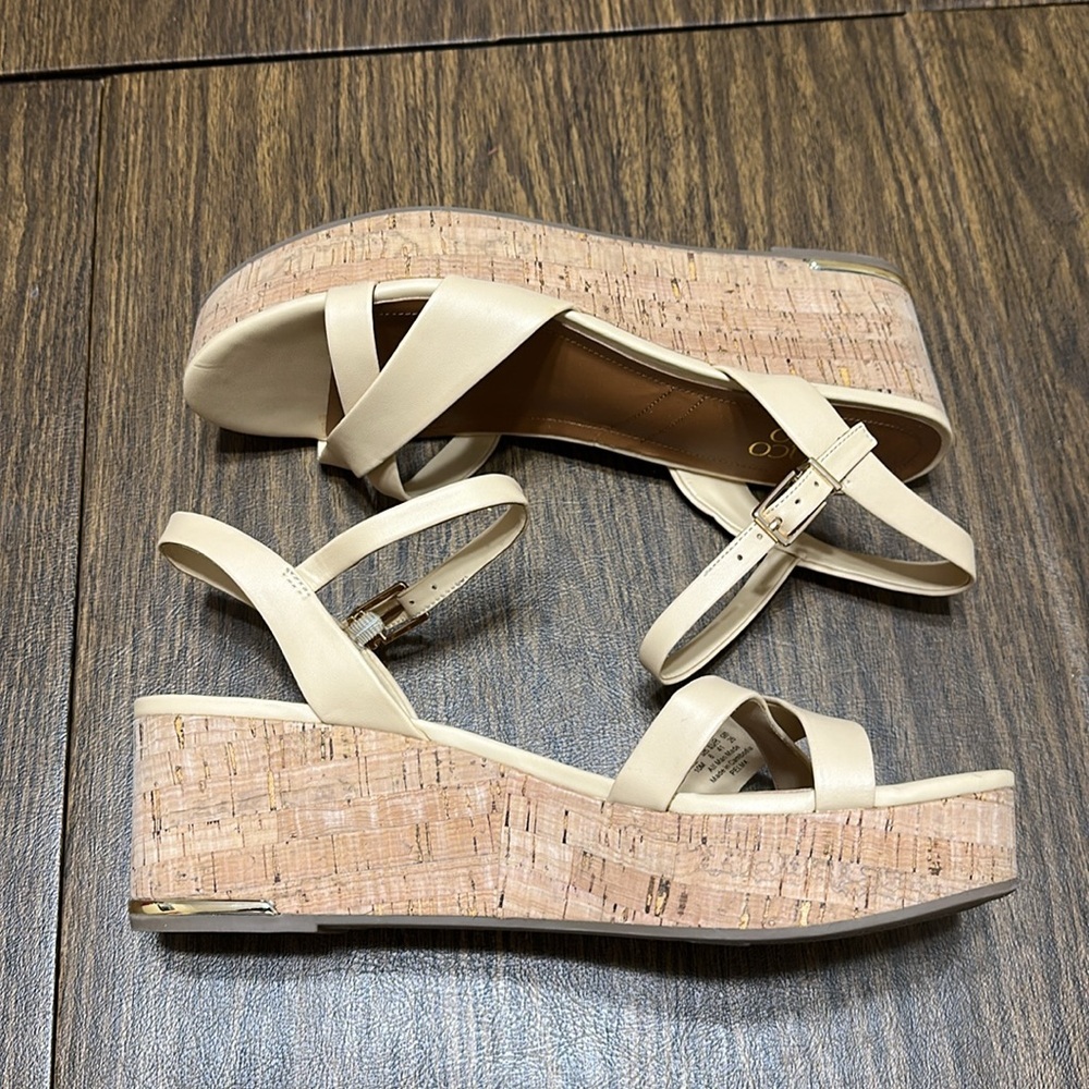 Franco Sarto Pelma Faux Leather Ankle Strap Platform Sandals, Beige, Size 10 - Picture 8 of 12